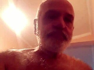 Have you seen that mature milf hottie Bell getting fucked hard in gonzo style?