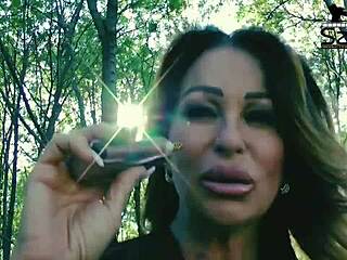 Ebony big ass licked to orgasm in oral session