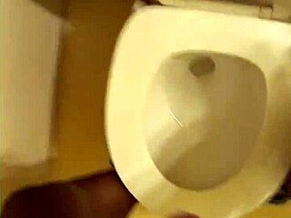 pornstar gets wet while chilling with big cock and cumshot