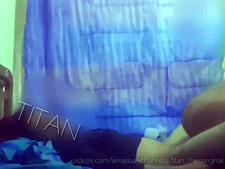 Sexy Venezuelan Girl Delivers Hardcore Blowjob and Vaginal Action