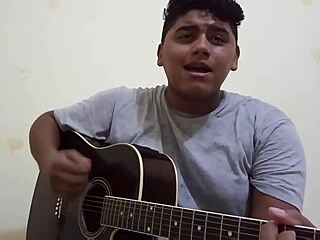 chubby guy sings to make you cum