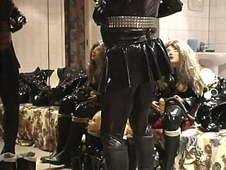 hey roxina2007 is all about that cock bitch action in black outfit from 220207xl wmv