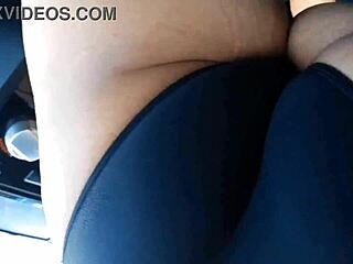 Pinay Performs Oral Act