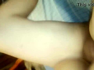 ricos sentones de esta flaquila con creampie casero 😍