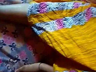 WIFE ENJOYING BIG TITS AND PUSSY PLAY!