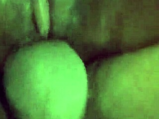 jeune africaine noire bent over in doggystyle