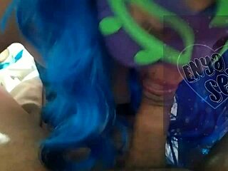 A unique way to interact with the neighbor in a suggestive manner