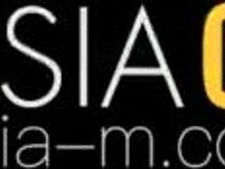 hey, watch nan qian yun get licked to orgasm in hotel!