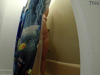 gigi breeze caught on spy cam in her show 😏