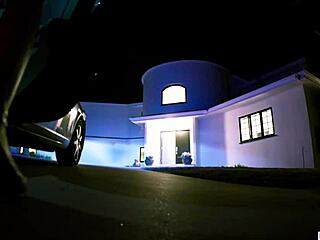 does valentina nappi suck jon jon's big cock?