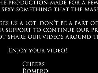 वाह, कुश्ती लेस्बियन ऑर्गी जिसमें गंद चाटना और डोमिनेशन!