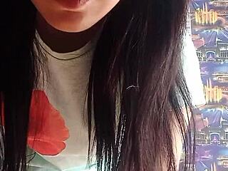 Webcam sessions offer intriguing glimpses into personal lives