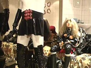 Roxina 2007 Ebony Babe And Doll 230207 Xl Wmv