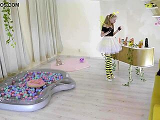 Bonnie Dolce in Bee Costume Sucks Cocks