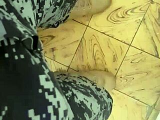 check out this hot mexican marine guy 😏