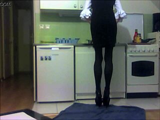 Alexcia Says 'Watch Me Fuck Hard!' In Sexy Shemale Cam Show!