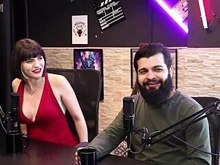 Lady Snow demands tongue in her ass during fetish scenes with Lord Kenobi!