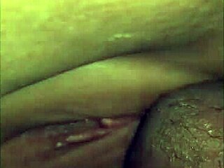 I fuckd this bbw on snap in dogystyle and creampied her, it wuz so gud.