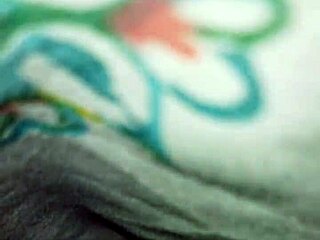 i was culeando my girlfriend hard until i gave her a creampie