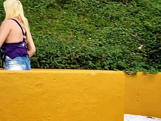 Safada Shows Off Without Fear