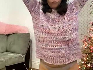 Anna Maria Mature Latina Christmas Special Part 2