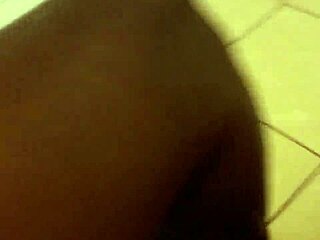 African beauty enjoys a hardcore pounding