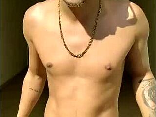 Serei Meu Pau Na Bunda Oleosa Mandei Ficar De Quatra