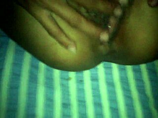 tallando mi puchita para el que se le antoje 😏