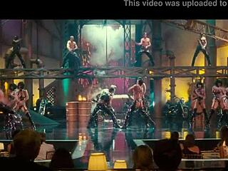 French Showgirls Perform In High Definition