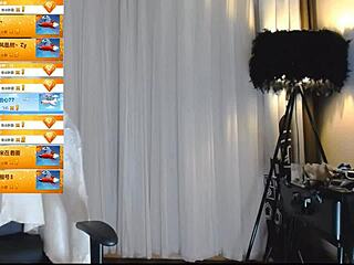 mini skirt flashing in candid hidden shots