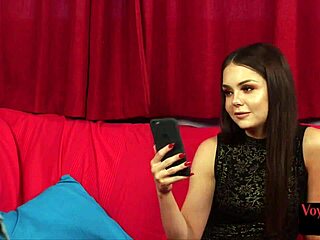 Cfnm Voyeur Babe Seducing Wanker! 😈