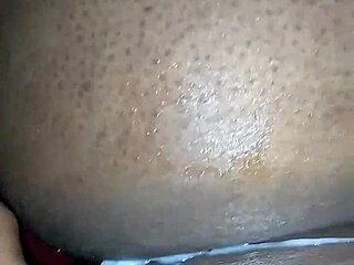 i'm cumming on my booty after a hot session