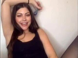 Sexy Babe Performs on Webcam