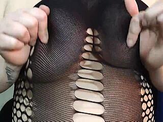 Hey guys, Kyra Hellfire is here with her natural big boobs for a joi countdown