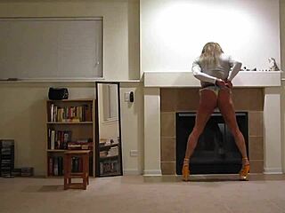 Rachel St. Clair's kinky bondage and booty show