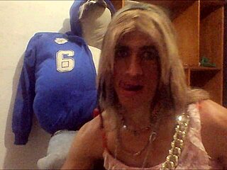 Imi the trans lady gets up to some solo mischief