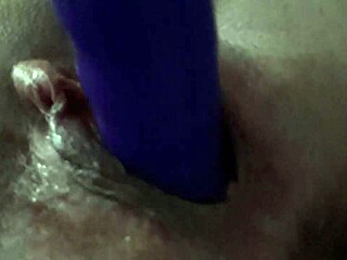 i had a mega squirt with my dildo