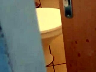 Eu Vi Ele Tomando Banho