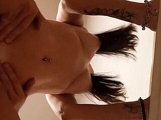 gran cogida en el baño con verga venosa