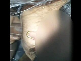Indian wife gives a satisfying blowjob
