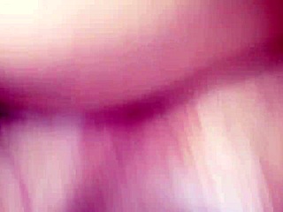 travesti brasileira metendo gostoso no pau