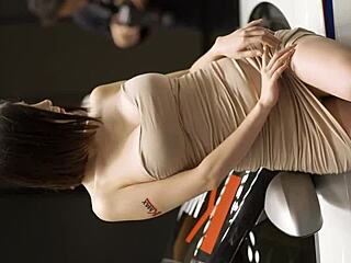 hot seoul korean racing girl in steamy action