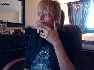 Sandi smoking 3 brown cork cigarettes for fetish fans on request