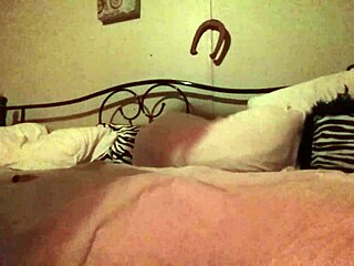 Guess who's getting a cumshot on her pussy?