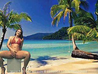 Curvy Amateur Teen Girl Fucks Herself with Glass Dildo on Camsoda