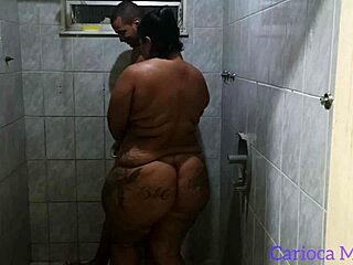 Party's on and I'm fucking the hot BBW! 😍