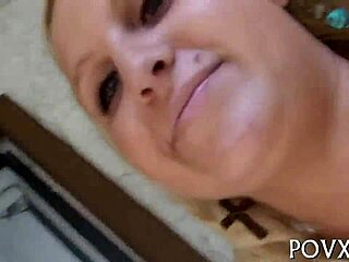 Cumshots on hairy beaver porn video