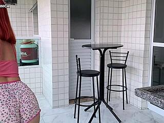 Look How She Shakes That Huge Ass!