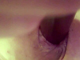 An experienced guy casually shares his self-sucking story with a big cock