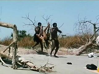 Indian actress Kitu Gidwani appears topless in French movie Black